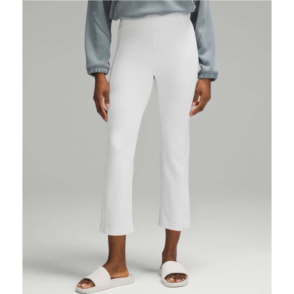 Lululemon Ribbed Softstreme Zip Leg High Rise Crop Pant Light Vapor 12 NWT